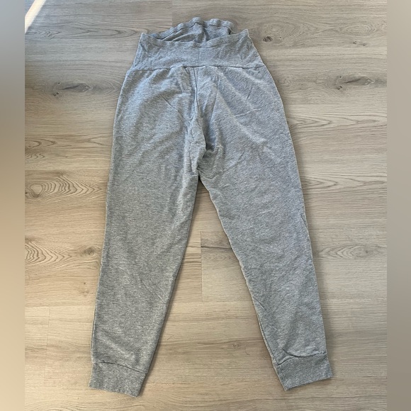 H&M MAMA Jogger in grey melange - Picture 2 of 4
